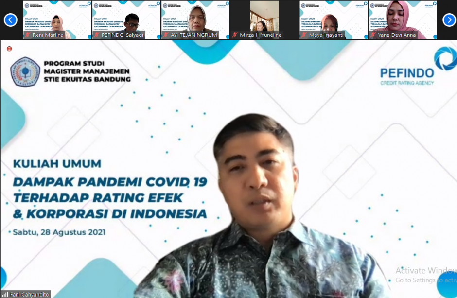 Dokumentasi Agenda : Ketua STIE EKUITAS membuka agenda tersebut